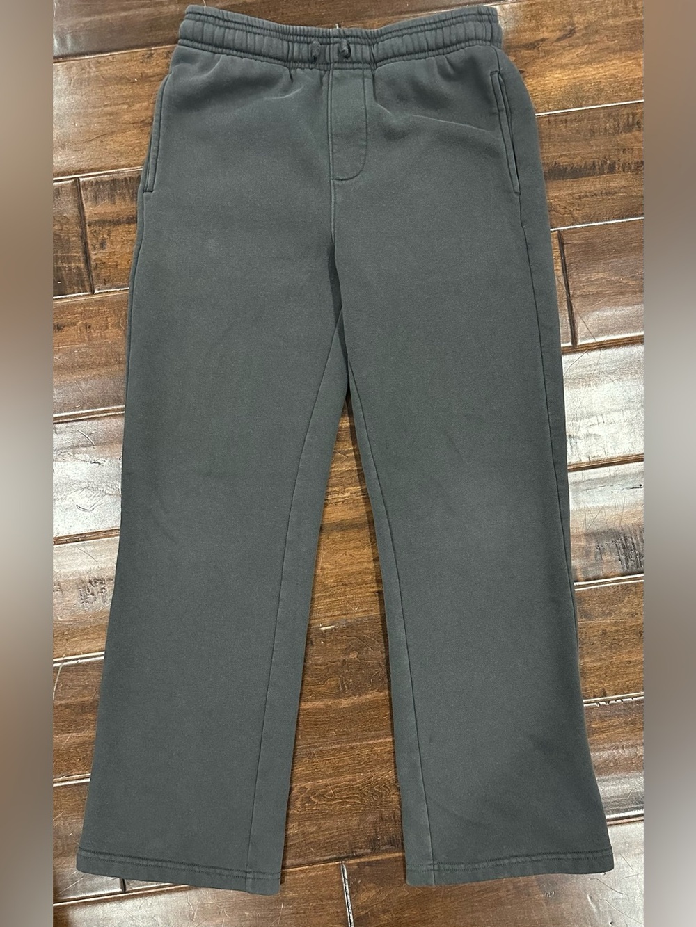 Boys’ Loose Wide Leg Sweatpants- Dark Gray Youth L -Tilly’s- drawstring n pocket